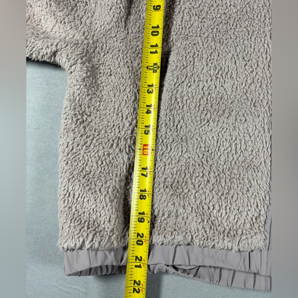 Vuori Women’s Cozy Sherpa Jacket Umber Pink Fleece Full Zip Sz M - Picture 11 of 12